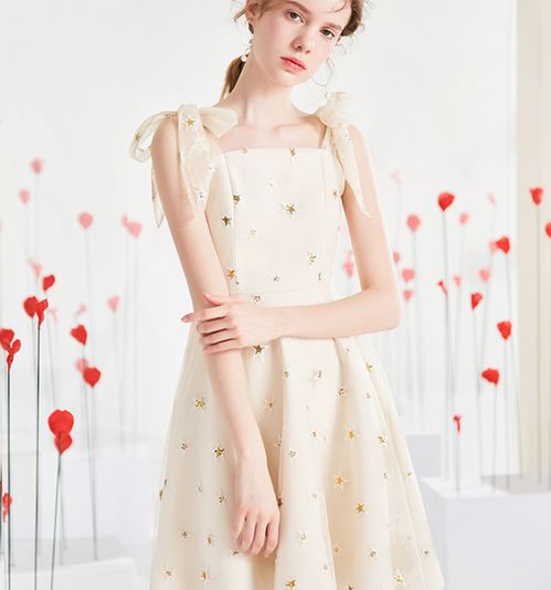 這幾款獨(dú)特的服飾搭配你喜歡嗎 讓你變身性感女神回頭率爆表